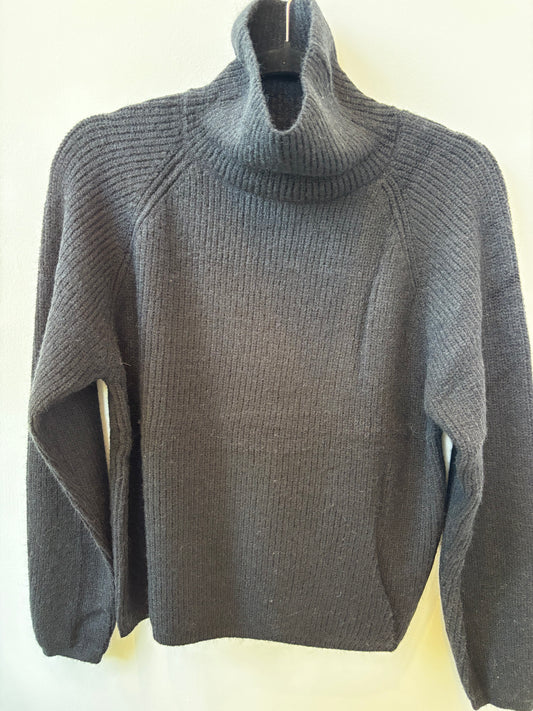 Sense F 2303 Black Turtleneck