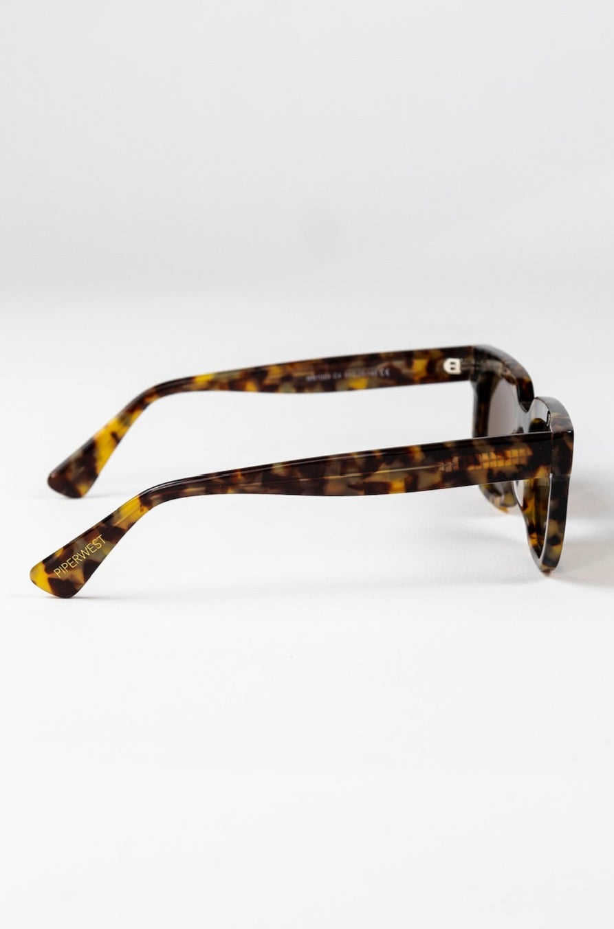 Inez Sunglasses in Tortoise