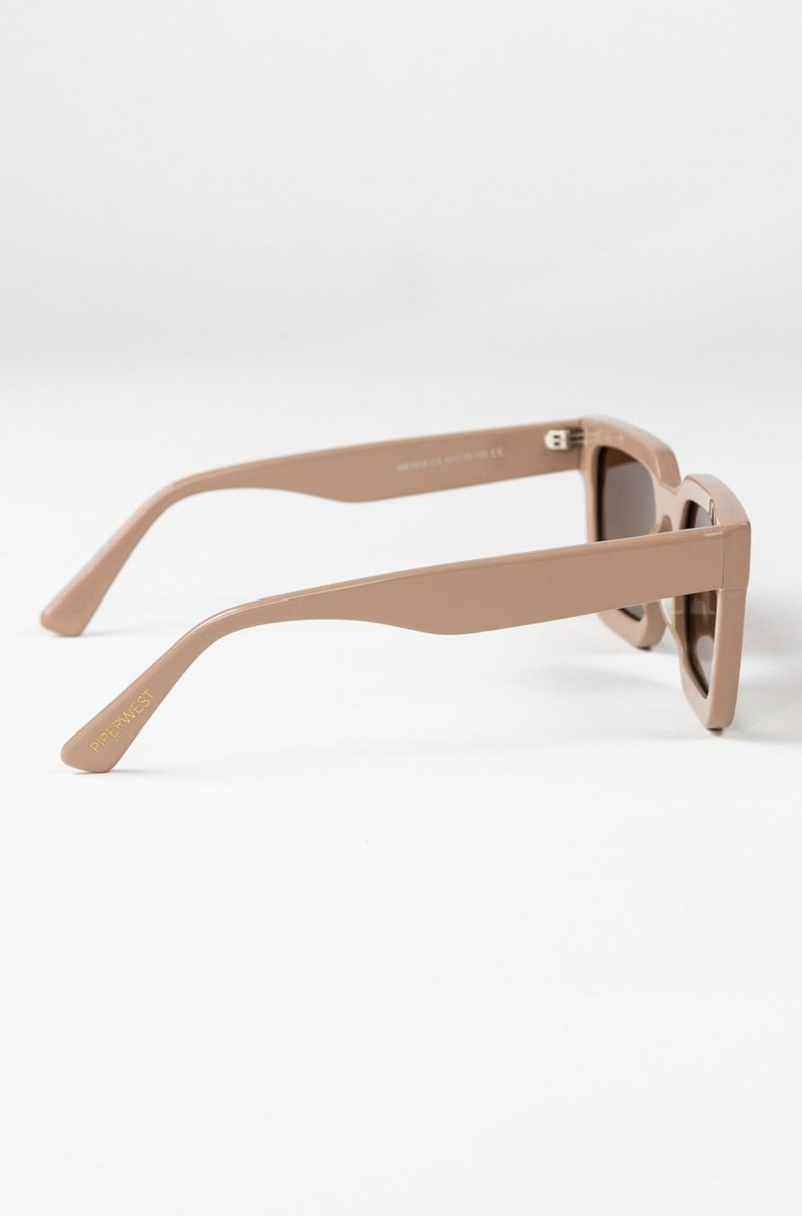 Akila Sunglasses in Sand