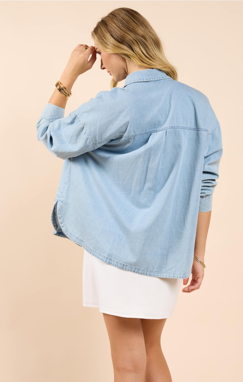 Energize Buttoned Shacket W Curve Hem