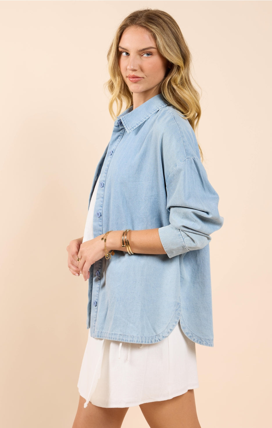 Energize Buttoned Shacket W Curve Hem