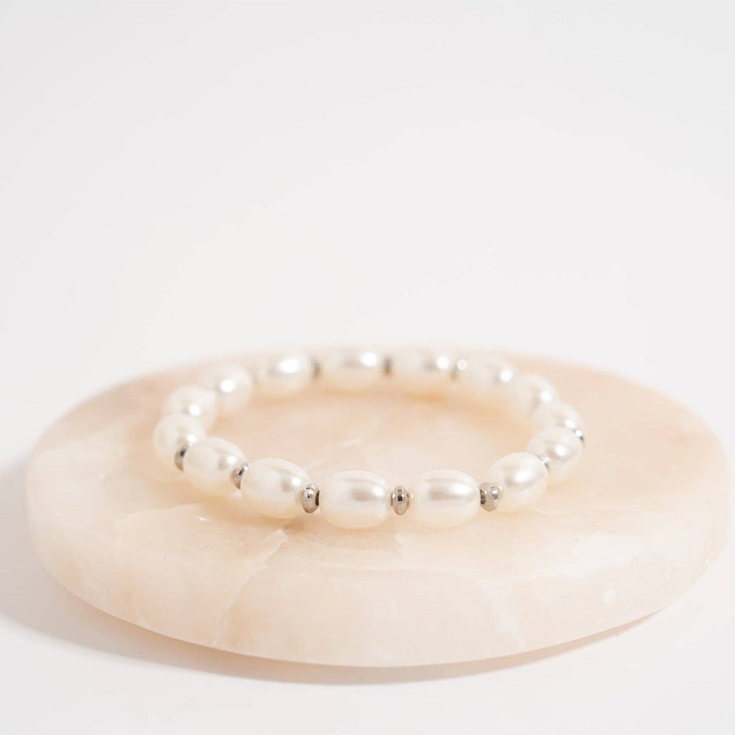 18K Gold PVD 8mm Kiska Glass Pearl Stretch Bracelet