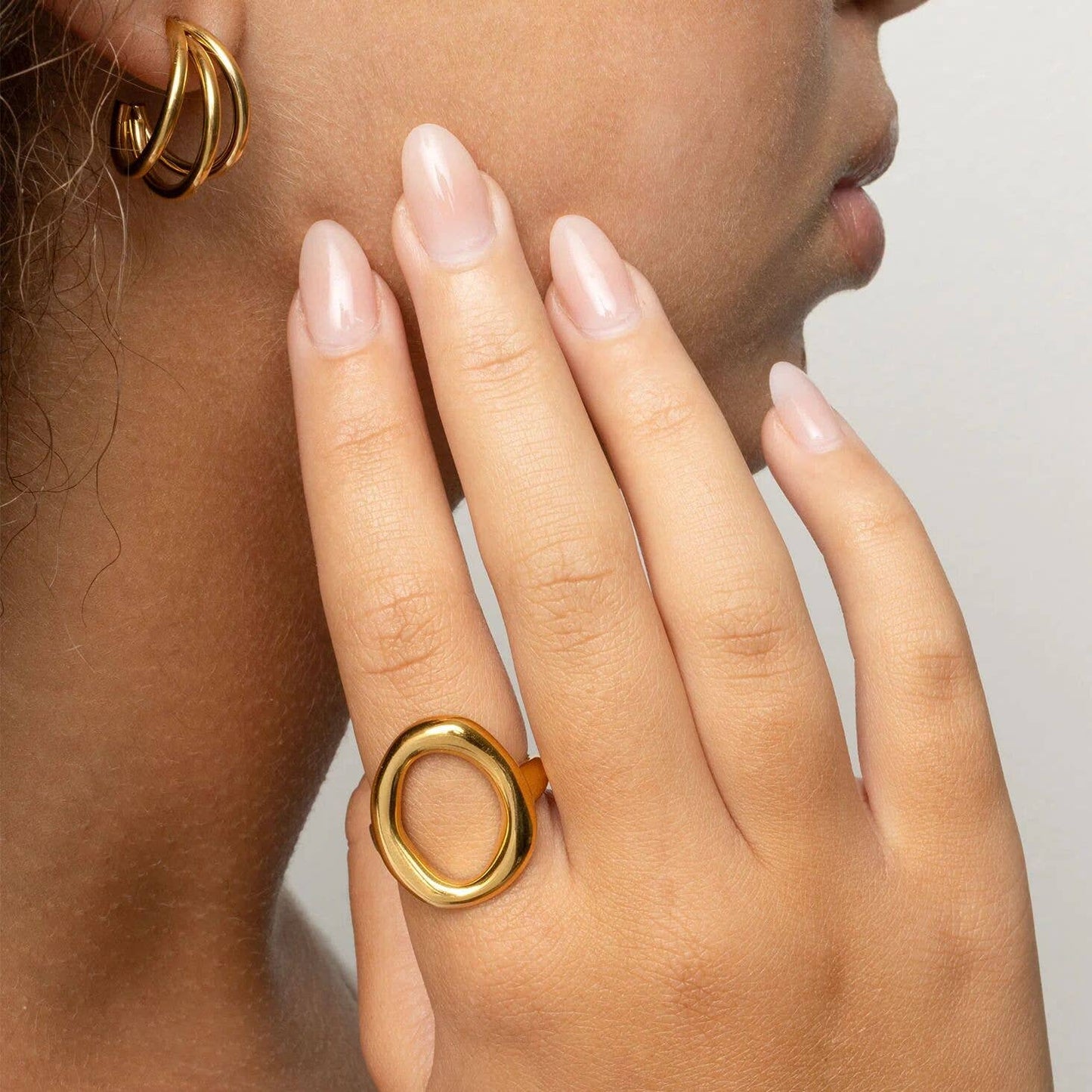 18K Gold PVD Stainless Steel Oval Motif Ring