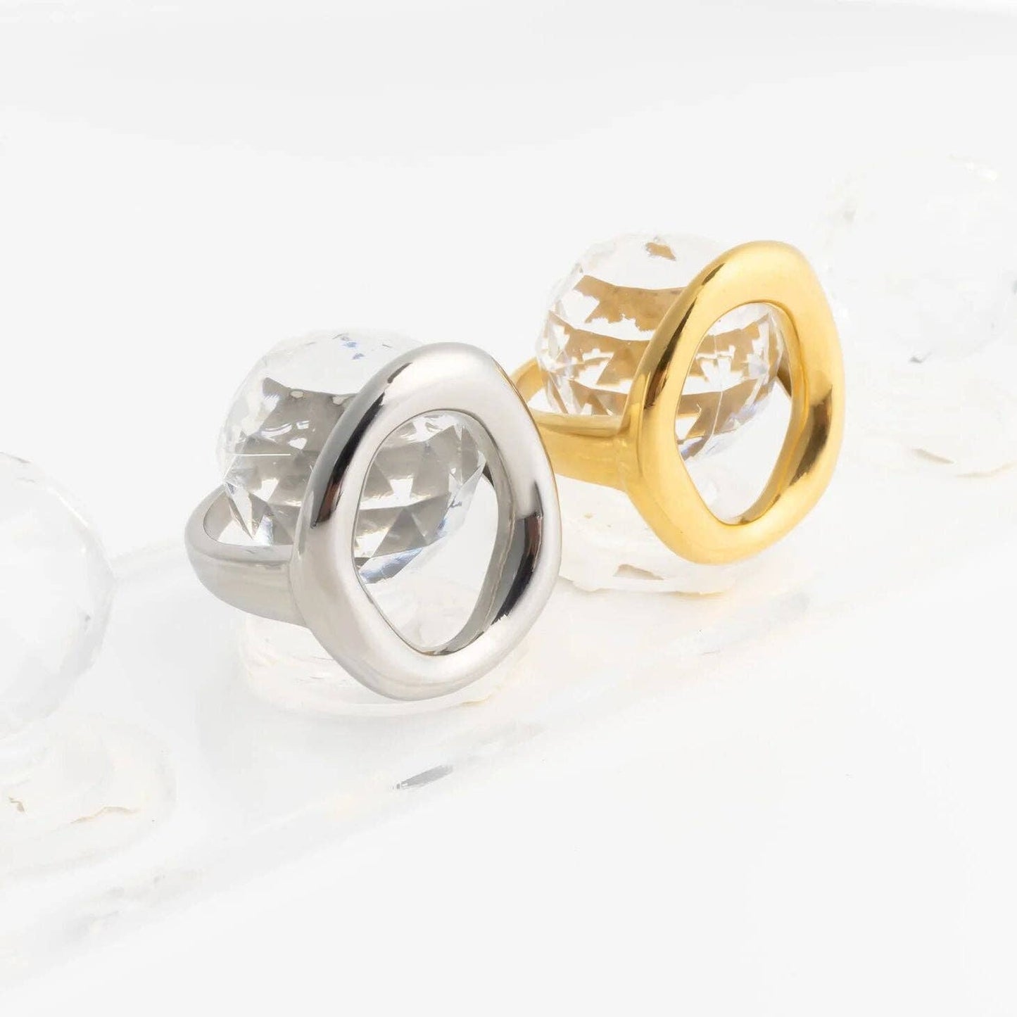 18K Gold PVD Stainless Steel Oval Motif Ring