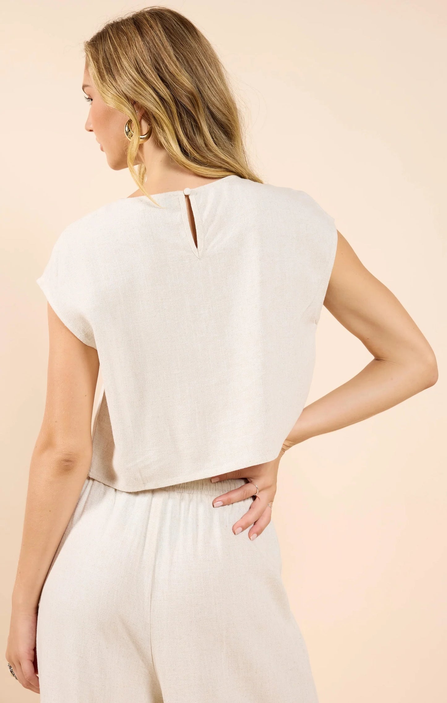 Sugarloaf Sleeveless Linen Top