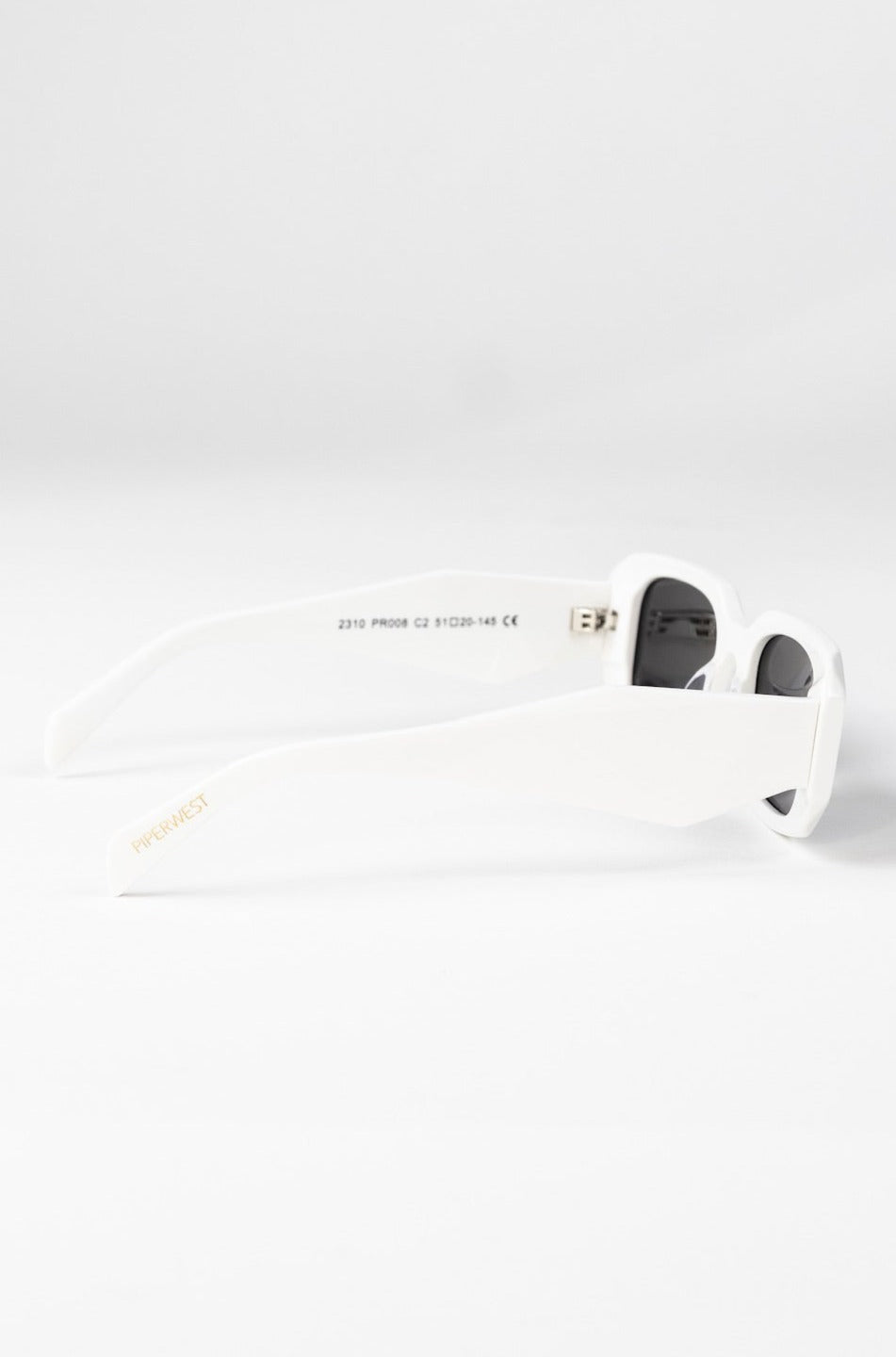 Zahra Sunglasses in White