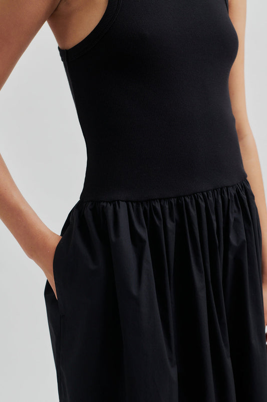 Nulana Dress